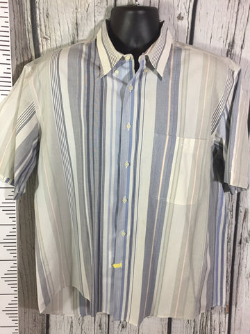 Men’s 5 Burberry’s of London SS Button Up Dress Shirt