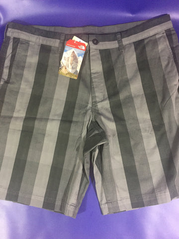 Men’s 40W North Face Shorts Gray Striped