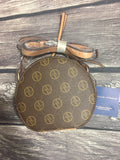 Women’s ADRIENNE VITTADINI Clam Purse Handbag crossbody Gear